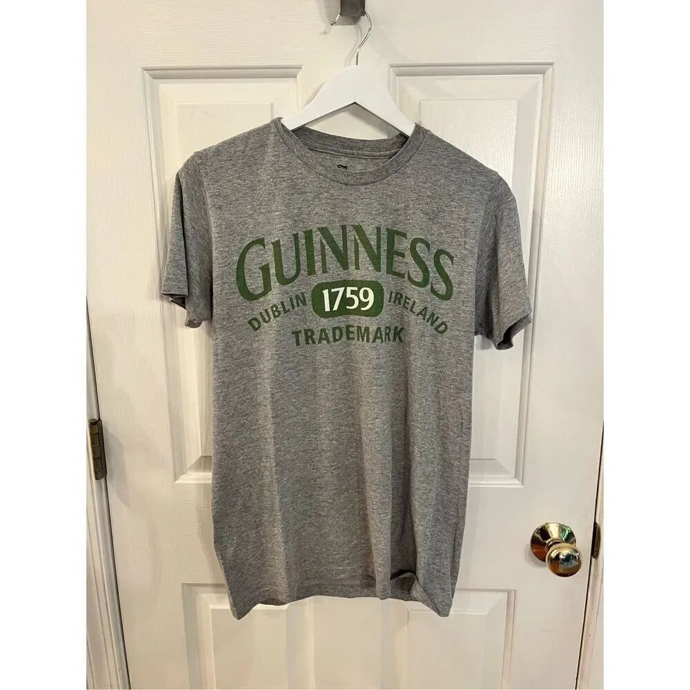 Guinness Official Gray Dublin Ireland T-Shirt sz S EUC